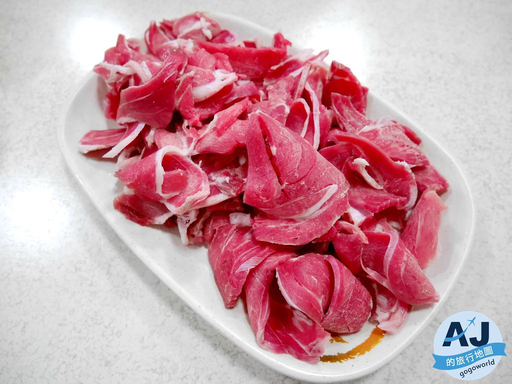 屏東美食 三羊羊肉爐 每日現宰羊肉 完全沒有羊騷味 里港美食推薦 @AJ的旅行地圖