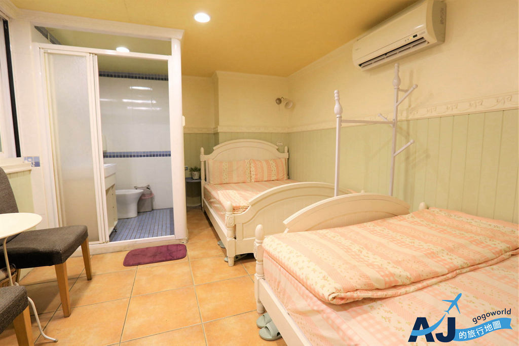 2026台北住宿 橙舍一館 西門町住宿 便宜青年旅館雙人房、交通 @AJ的旅行地圖