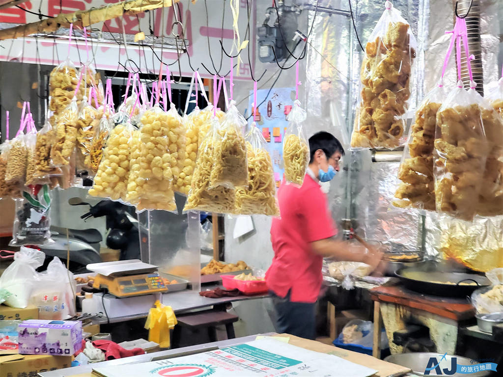 即時熱門文章：嘉義美食 嘉義東市場 袁家筒仔米糕排骨酥、阿觀肉捲、國棟湯圓、粉條冰、甜米糕