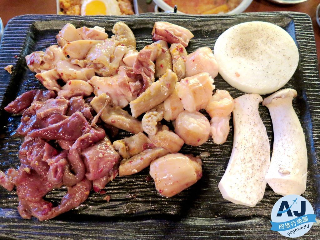 即時熱門文章：首爾美食 金德厚的牛小腸庫 弘大總店 烤腸吃到飽 首爾自由行推薦