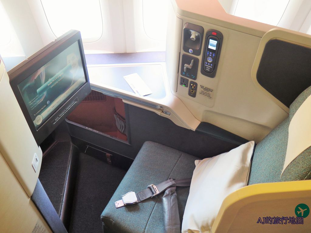 國泰航空評價 香港-台北桃園 777商務艙座椅與飛機餐 開箱CX488 @AJ的旅行地圖