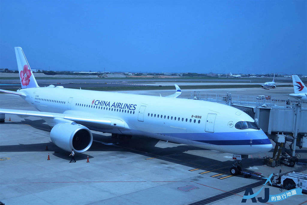 即時熱門文章：華航 台北桃園-東京成田 A350經濟艙飛機餐、兒童餐 開箱中華航空CI104