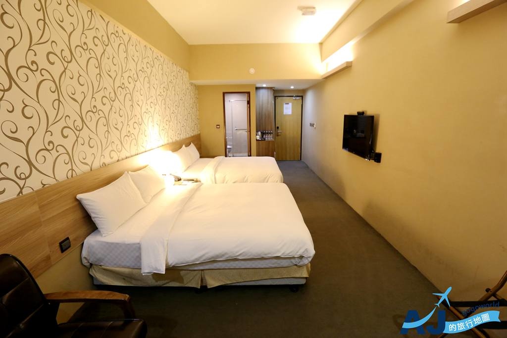 即時熱門文章：2026台中住宿 KUN Hotel逢甲 逢甲夜市住宿 豪華家庭房、早餐、停車場