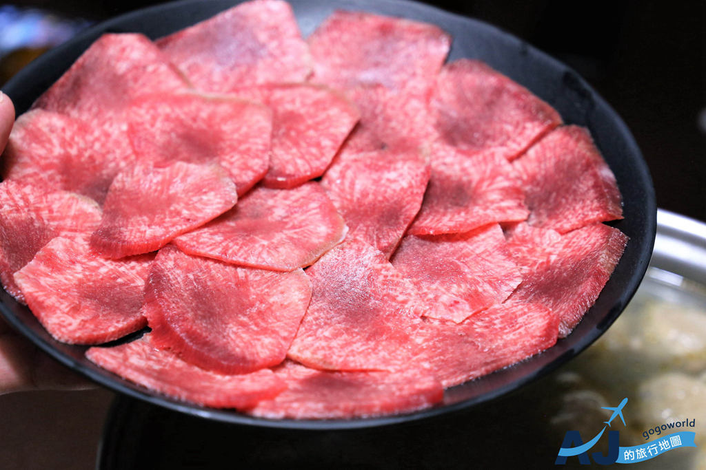 嘉義美食 光復牛肉店 新港鄉本店 台灣溫體牛肉、牛舌、牛角肉 @AJ的旅行地圖