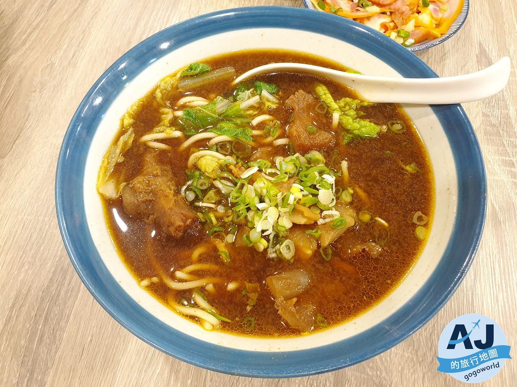 新莊美食 瑪賀牛肉麵 牛肉數量多 近捷運幸福站 @AJ的旅行地圖