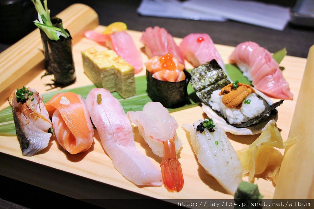 （桃園市美食）村民食堂 山越握壽司專門店 價格合宜、水準超棒的握壽司 @AJ的旅行地圖