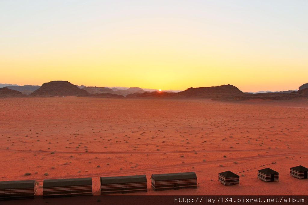 約旦瓦地倫月亮谷 夜宿瓦地倫沙漠 Bedouin Lifestyle Camp 帳篷、早晚餐 約旦旅遊推薦 @AJ的旅行地圖