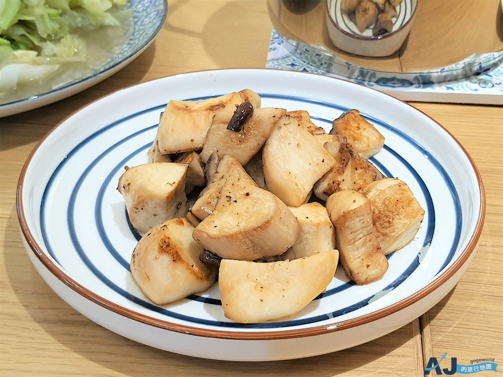 簡單食譜 香炒杏鮑菇、孜然杏鮑菇 重口味的低脂下酒菜 @AJ的旅行地圖