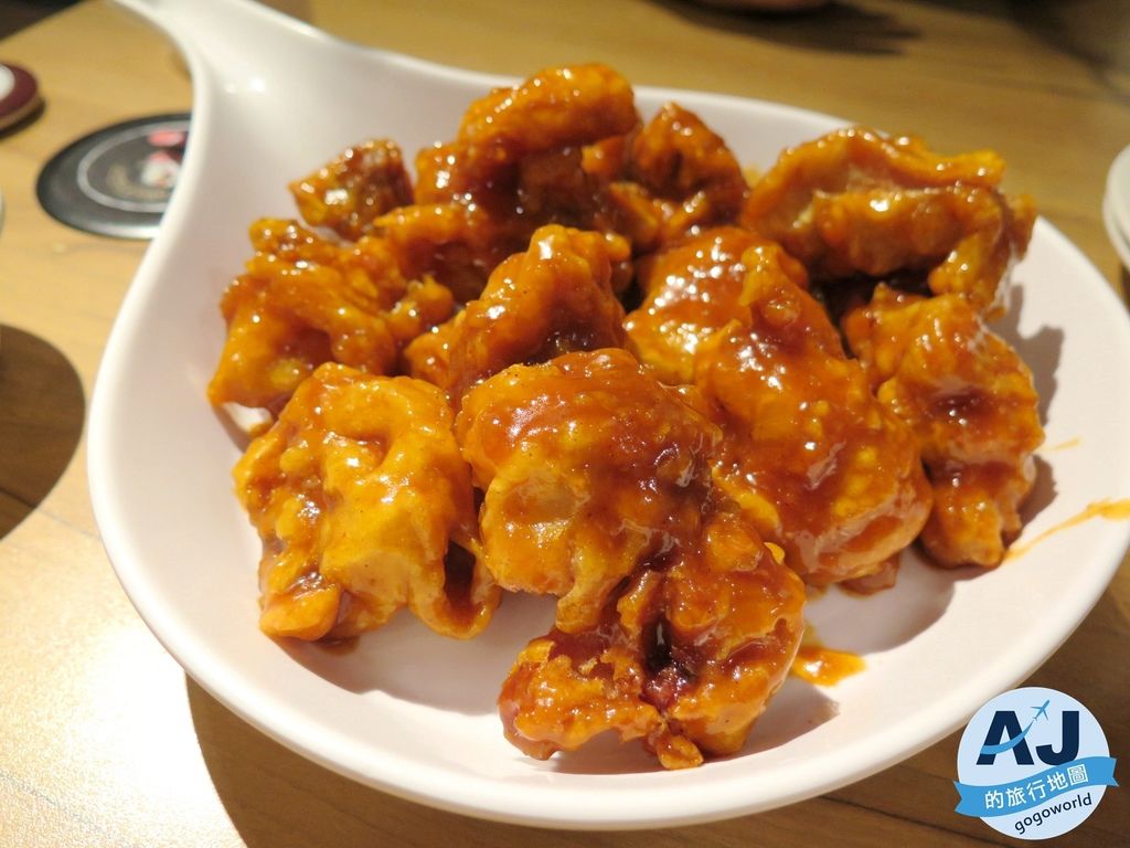 （台北美食）起家雞 Cheogajip 光復店 來自韓國的美味炸雞 可無限加點醃蘿蔔 近國父紀念館站 @AJ的旅行地圖