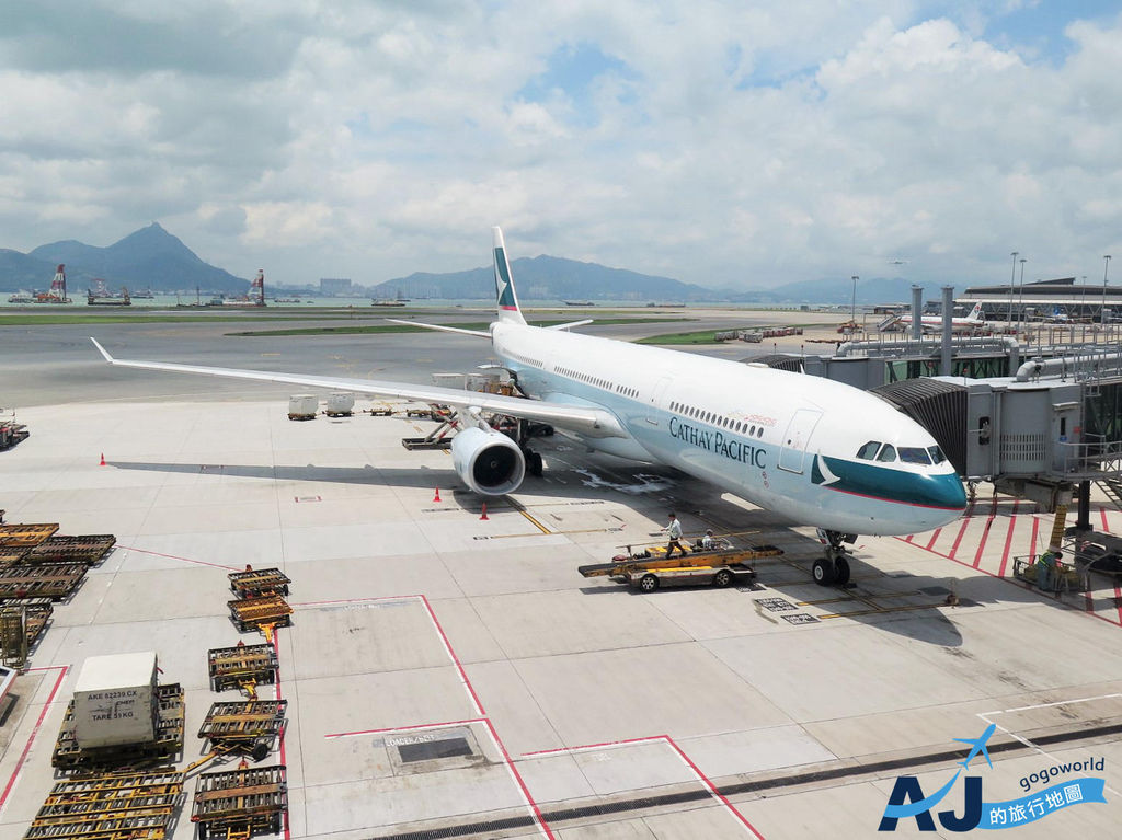 國泰港龍航空 高雄-香港-曼谷 經濟艙飛機餐、飛行經驗 開箱KA451/CX653 @AJ的旅行地圖