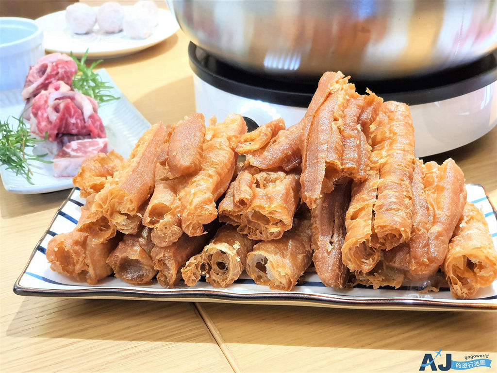 已歇業 桃園新珉油條店：新民老街上的古早味 老油條是麻辣鍋的好朋友 營業時間分享 @AJ的旅行地圖
