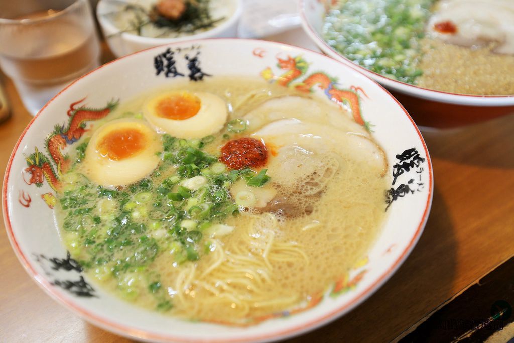 福岡美食 暖暮拉麵太宰府站前店 九州拉麵推薦 半熟雞蛋拉麵、芝麻香蔥拉麵 @AJ的旅行地圖