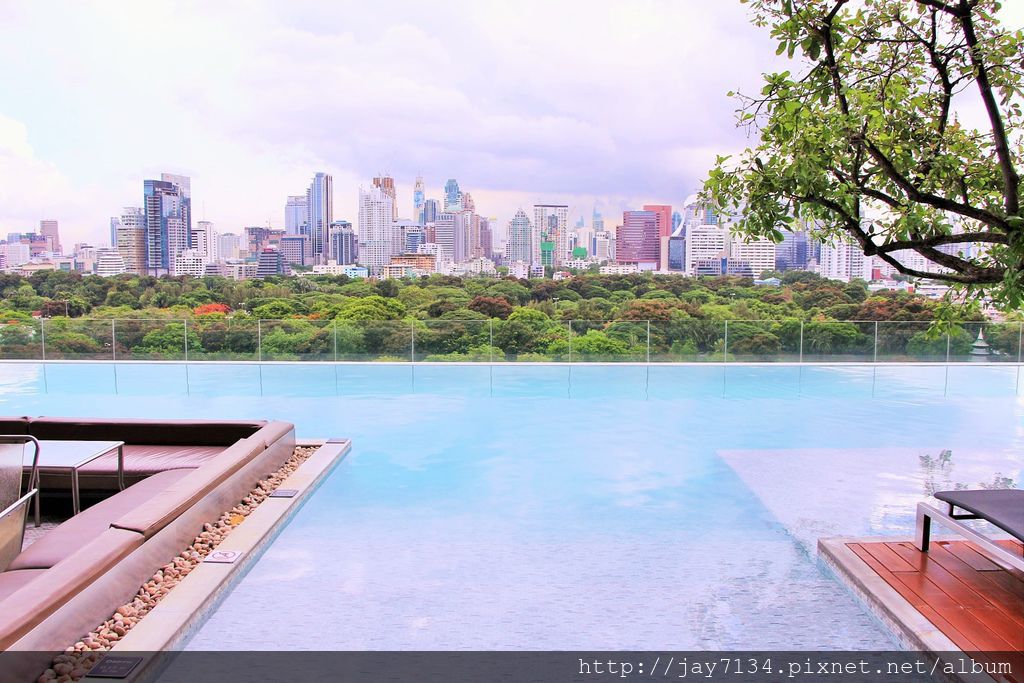 曼谷索菲特特色酒店 SO/ BANGKOK 索菲特新品牌設計酒店 SO COSY room 無邊際泳池、空中酒吧、早餐分享 @AJ的旅行地圖