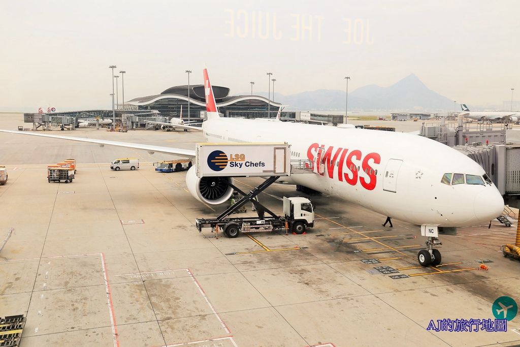 瑞士航空評價 蘇黎世ZRH-香港HKG 777商務艙飛機餐 開箱LX138 @AJ的旅行地圖
