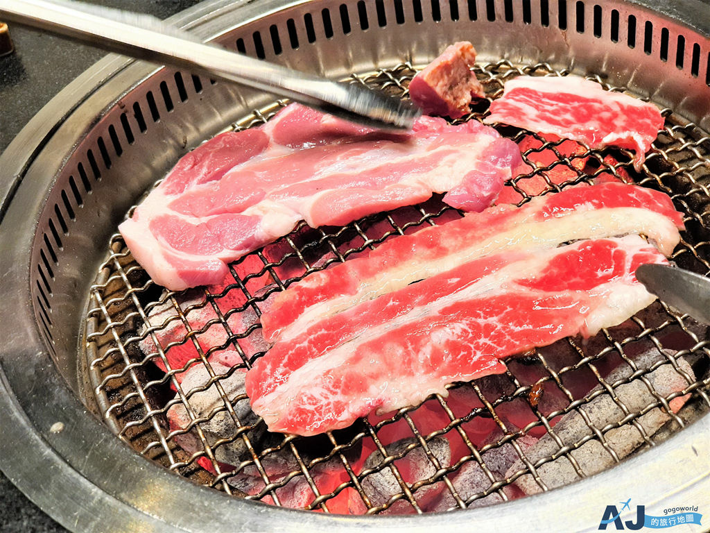 高雄美食 碳佐麻里精品燒肉高雄時代店 超人氣日式燒肉店 @AJ的旅行地圖