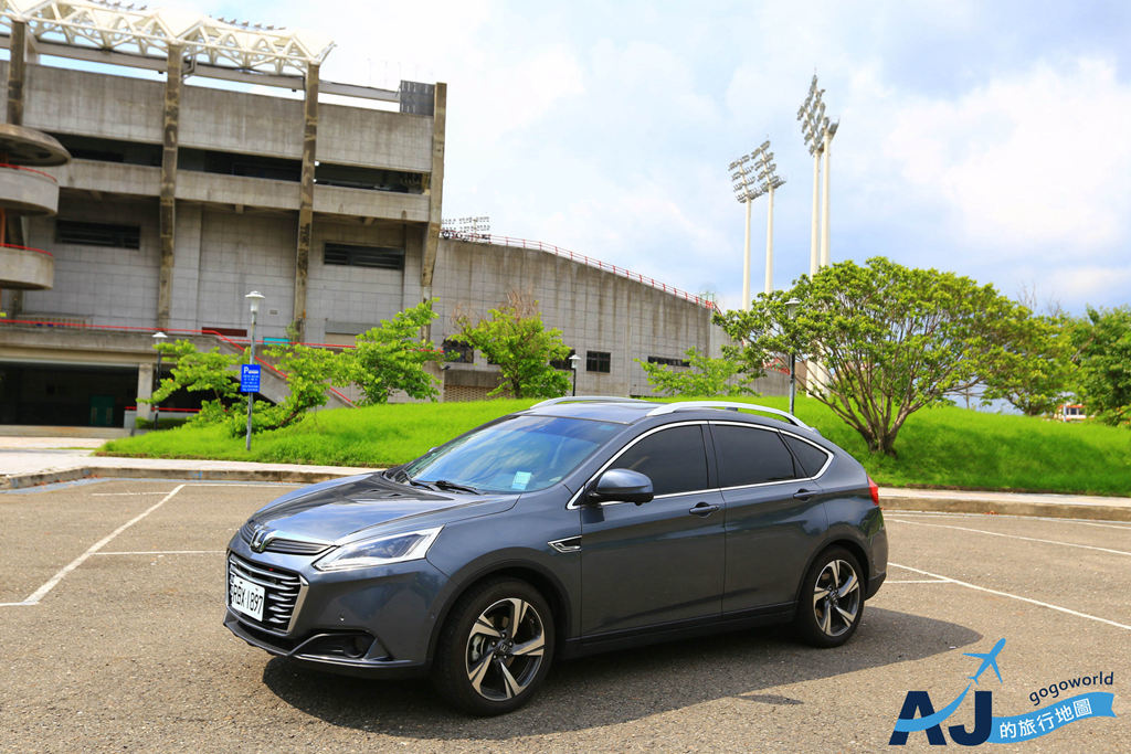 高雄/高鐵左營站租車推薦：格上租車 夏天玩高雄、屏東、墾丁就是要租車 高鐵取還車最方便 @AJ的旅行地圖
